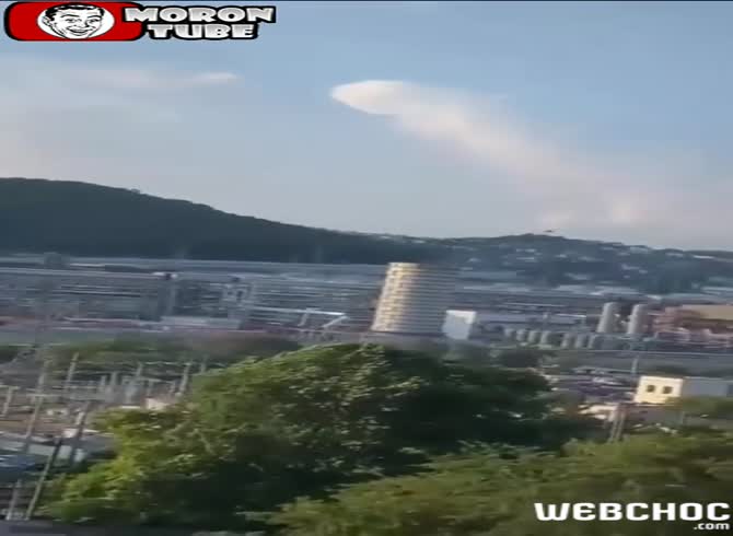 Video :A Russian oil facility is destroyed by a Ukrainian drone